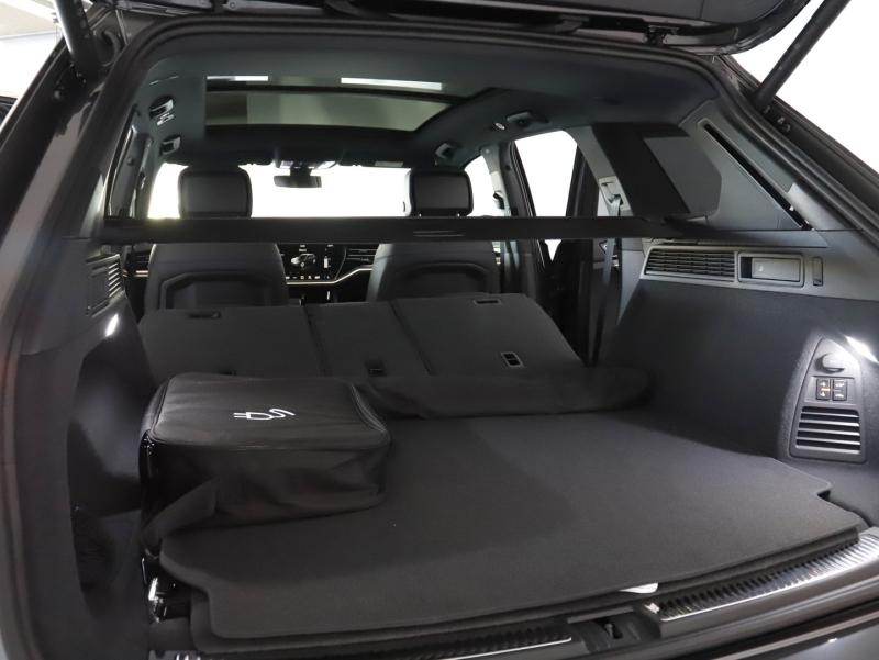 VW Touareg R eHybrid TSI 4MOTION