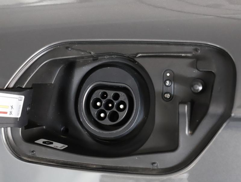 VW Touareg R eHybrid TSI 4MOTION