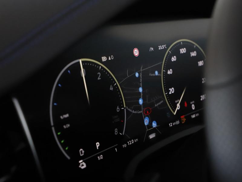 VW Touareg R eHybrid TSI 4MOTION