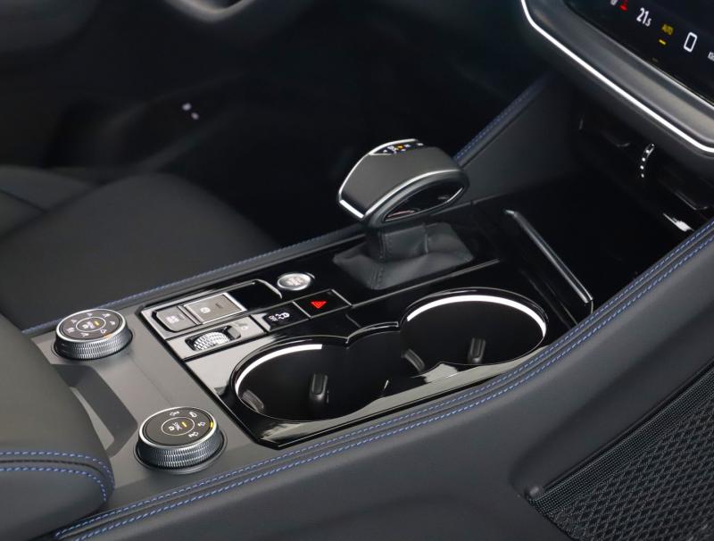 VW Touareg R eHybrid TSI 4MOTION