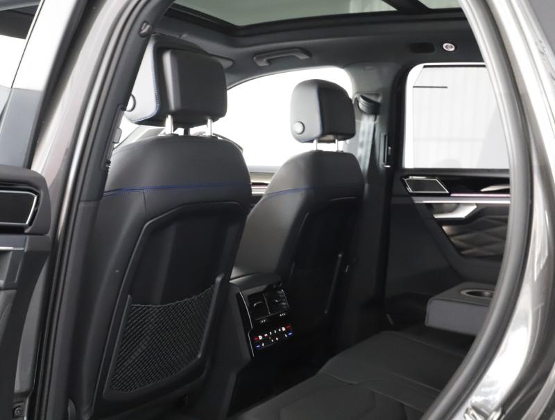 VW Touareg R eHybrid TSI 4MOTION