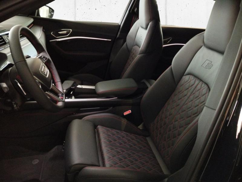 Audi SQ8 e-tron quattro