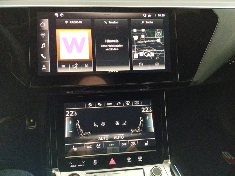 Audi SQ8 e-tron quattro