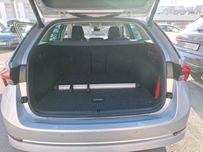 Škoda Octavia Combi Ambition TDI DSG