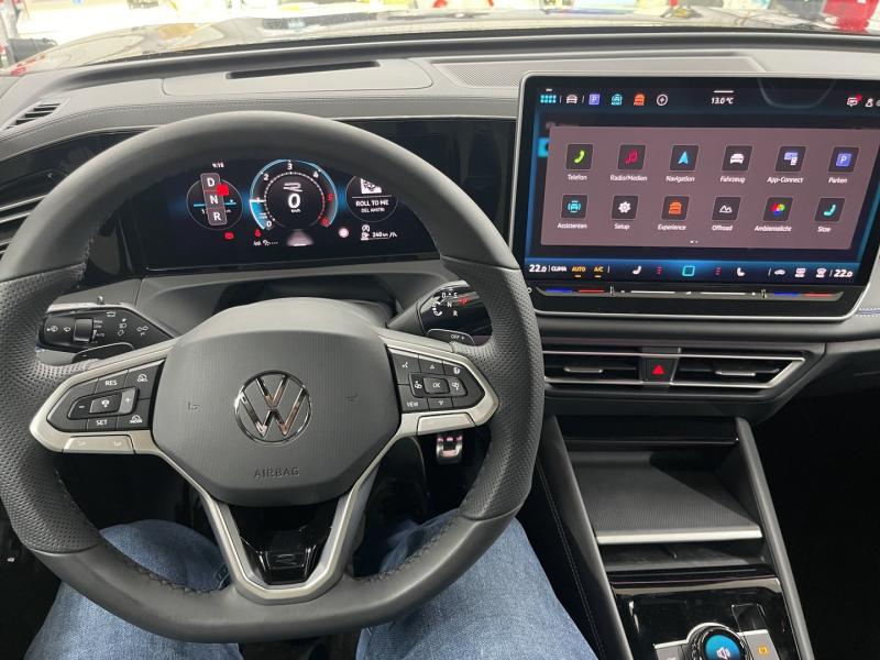 VW Tiguan R-Line TDI 4MOTION DSG