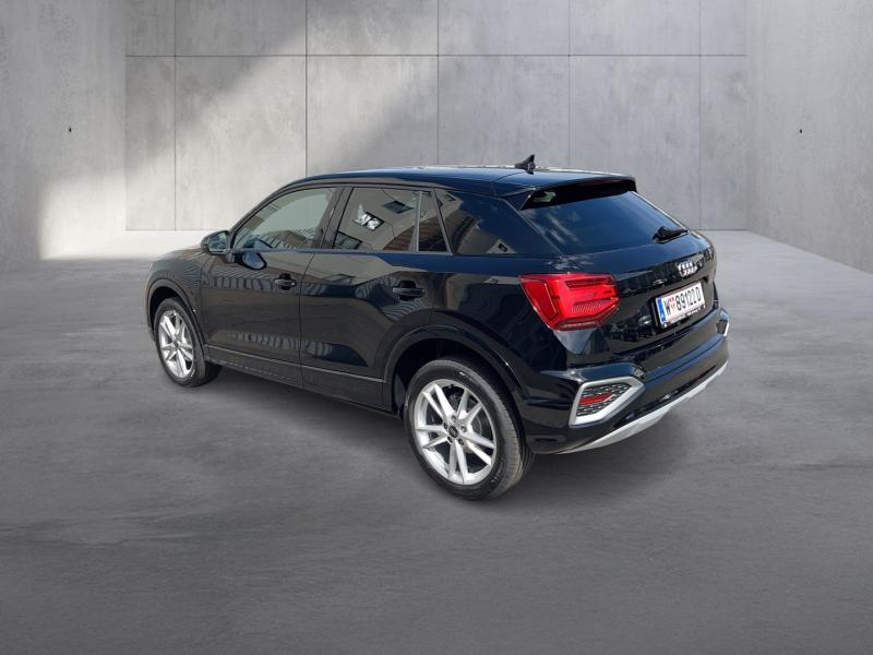 Audi Q2 35 TFSI admired