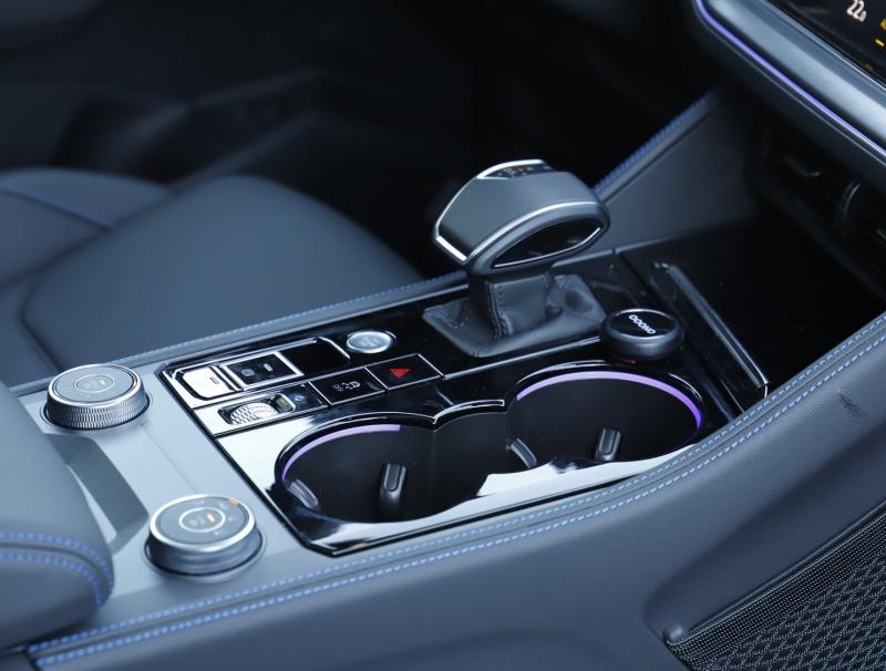 VW Touareg R eHybrid TSI 4MOTION