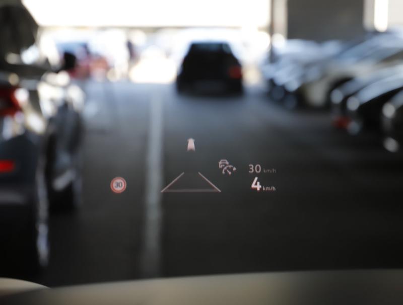 VW Touareg R eHybrid TSI 4MOTION