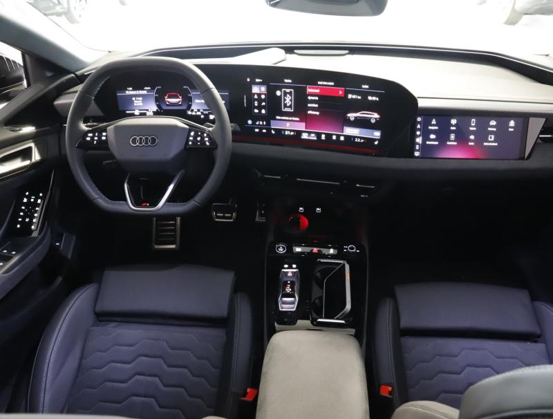 Audi A6 Avant e-tron quattro