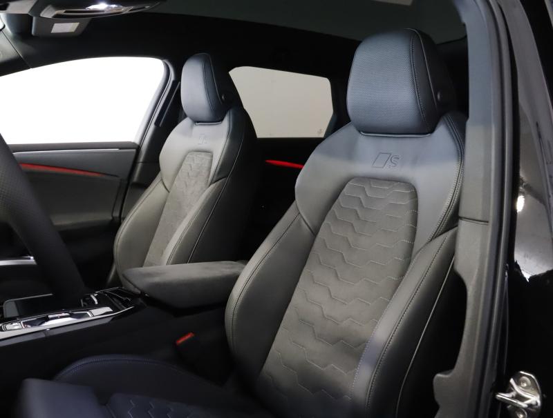 Audi A6 Avant e-tron quattro