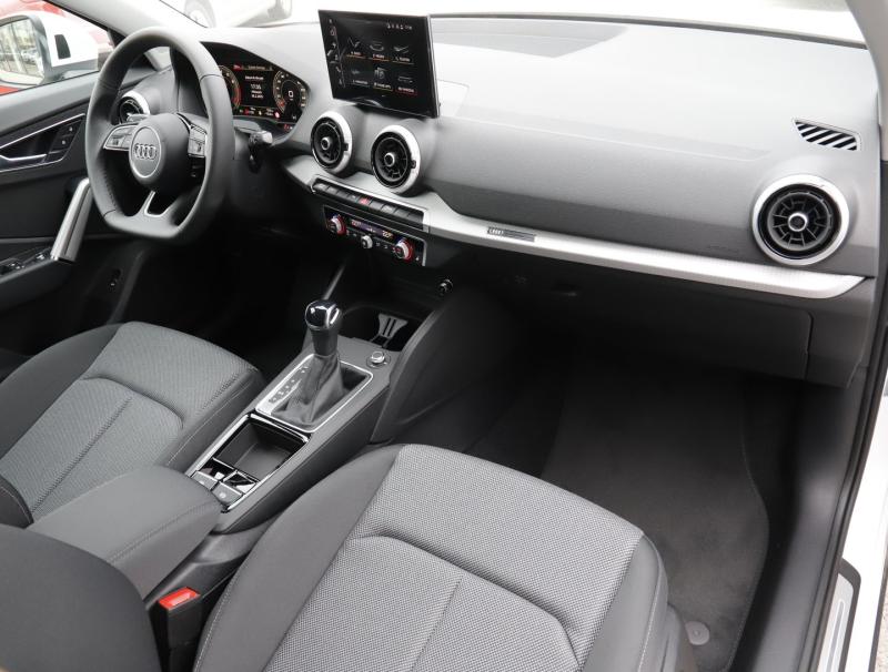 Audi Q2 35 TFSI admired