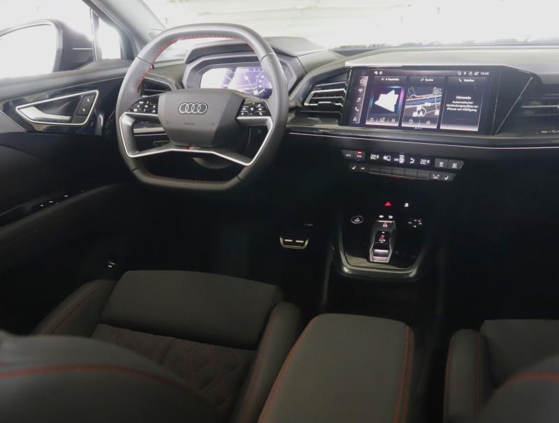 Audi Q4 55 e-tron quattro