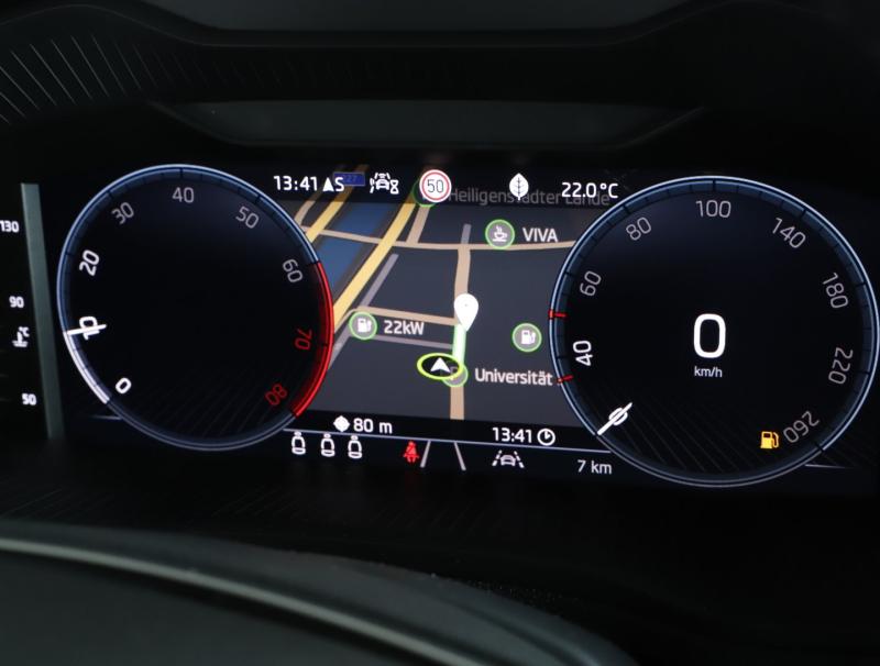 Škoda Karoq Selection TSI