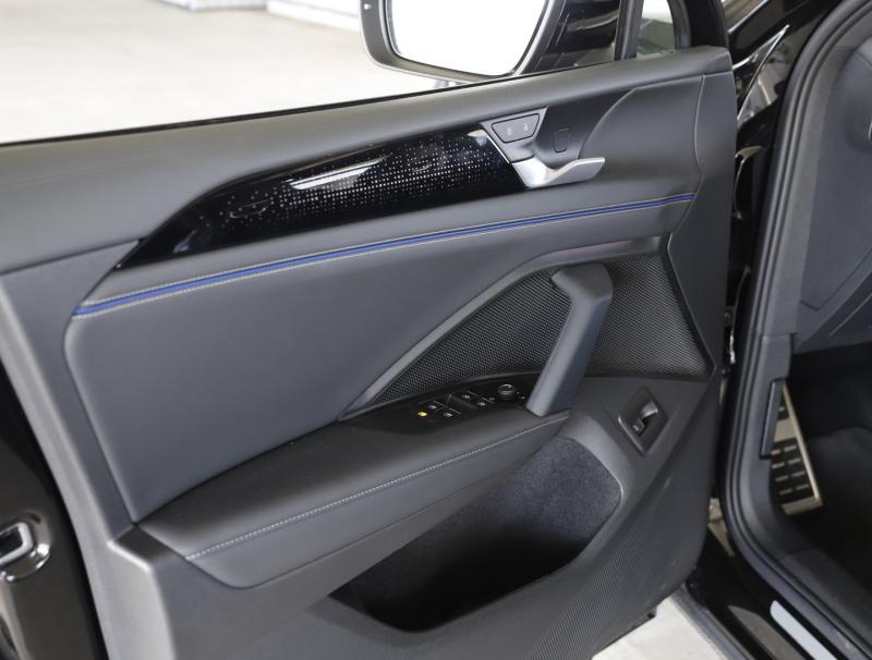 VW Tiguan R-Line TDI 4MOTION DSG