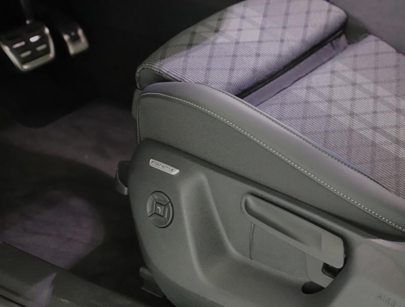 VW Tiguan R-Line TDI 4MOTION DSG