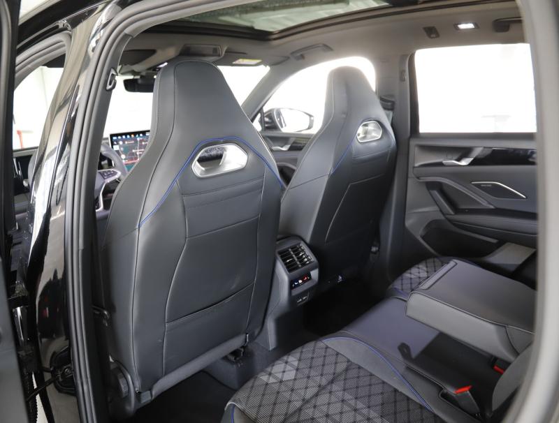 VW Tiguan R-Line TDI 4MOTION DSG