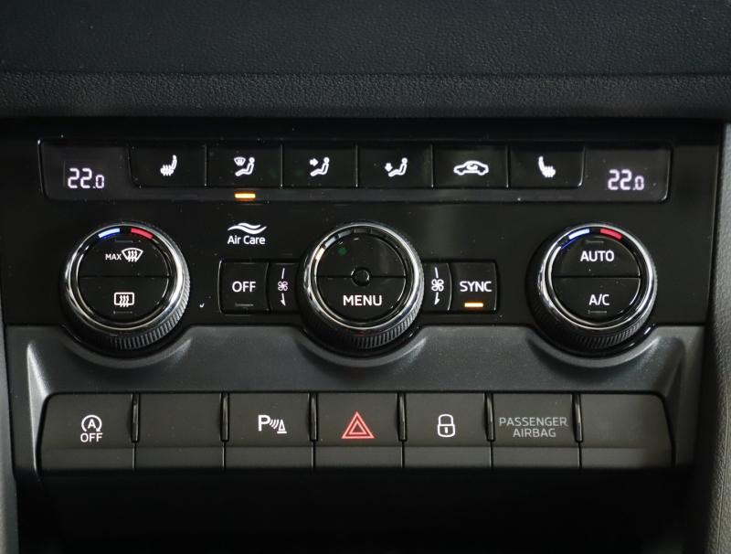 Škoda Karoq Selection TSI