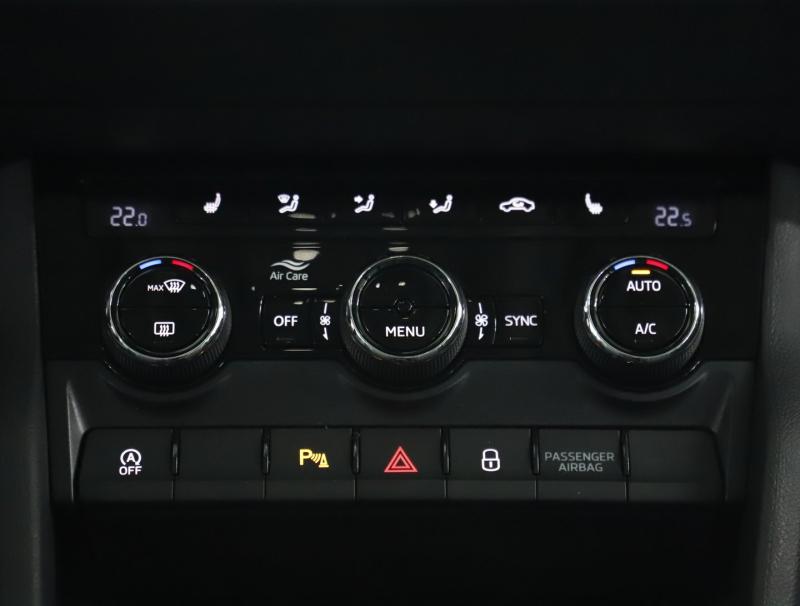 Škoda Karoq Selection TSI