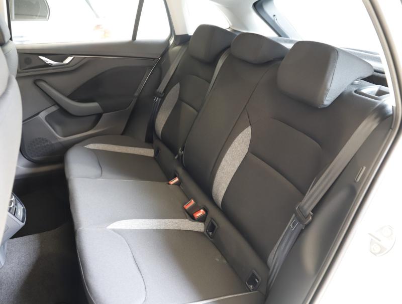 Škoda Scala Essence TSI