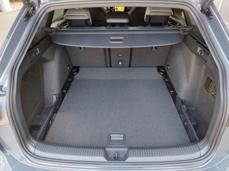 VW Golf Variant R-Line TDI DSG