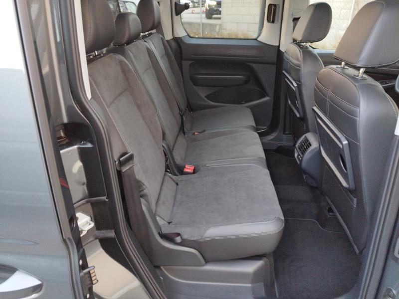 VW Caddy Dark Label TDI