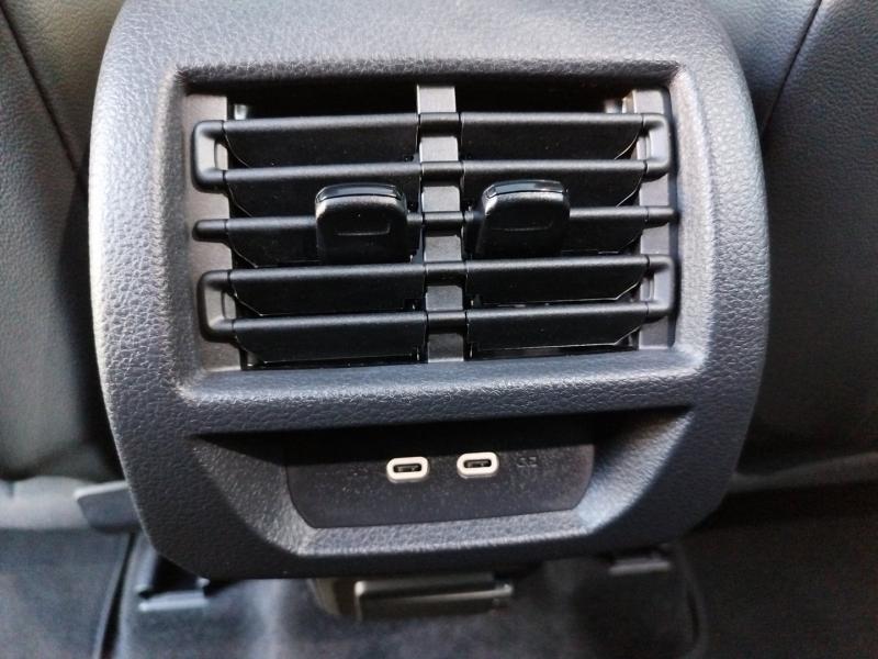 VW Caddy Dark Label TDI