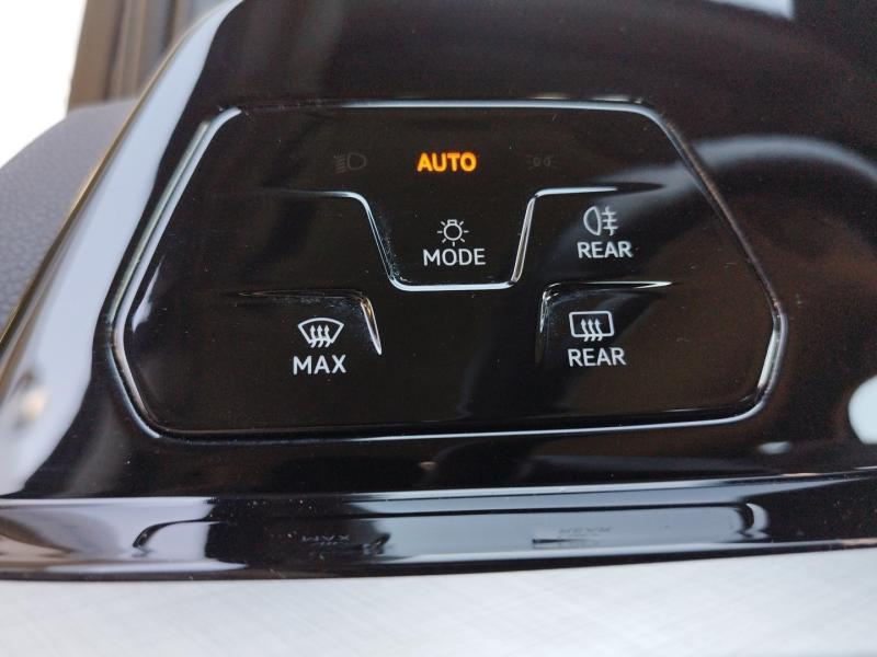 VW Golf Variant Life TDI