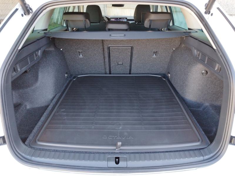 Škoda Octavia Combi Selection TSI