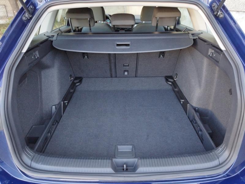 VW Golf Variant Life TDI