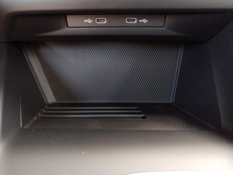 VW Golf Rabbit eHybrid DSG 150 kW