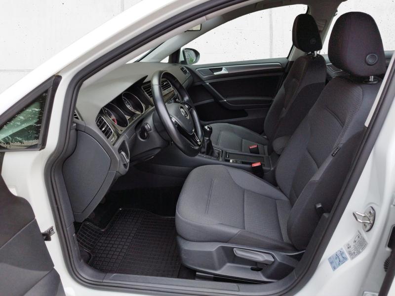 VW Golf Variant Comfortline TDI SCR
