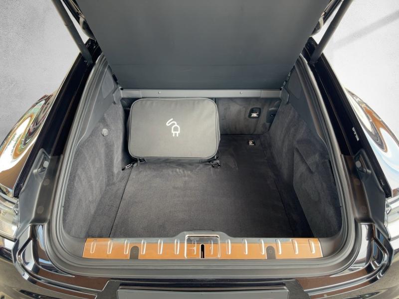 Porsche Panamera 4 E-Hybrid