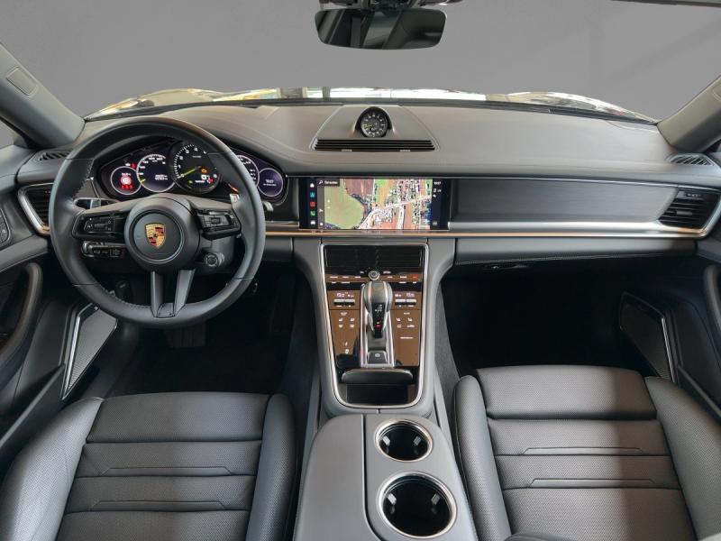 Porsche Panamera 4 E-Hybrid