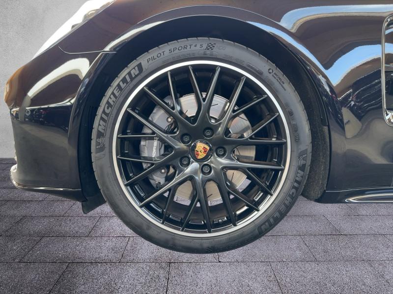 Porsche Panamera 4 E-Hybrid