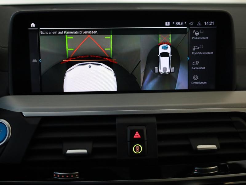 BMW iX3 Impressive