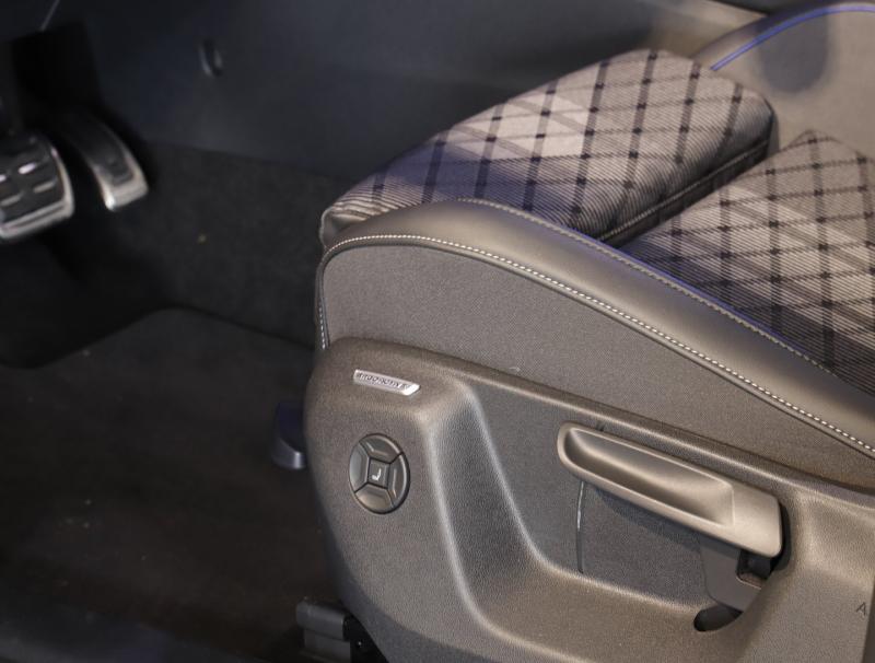 VW Tiguan R-Line eHybrid DSG 150 kW