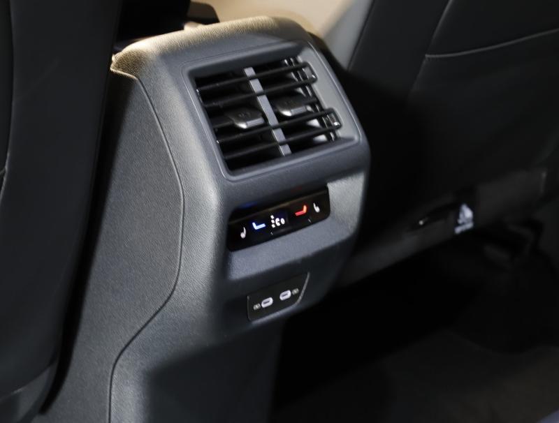 VW Tiguan R-Line eHybrid DSG 150 kW