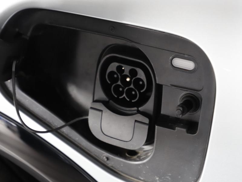 VW Tiguan R-Line eHybrid DSG 150 kW