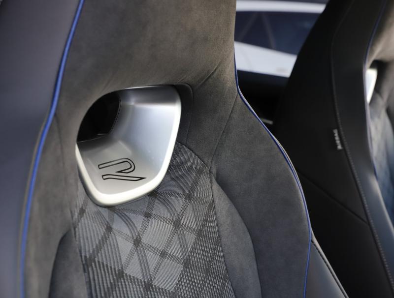 VW Tiguan R-Line eHybrid DSG 150 kW