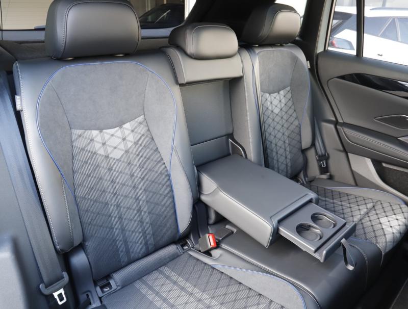 VW Tiguan R-Line eHybrid DSG 150 kW