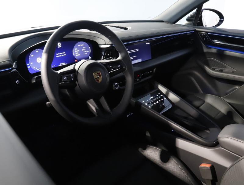 Porsche Macan 4