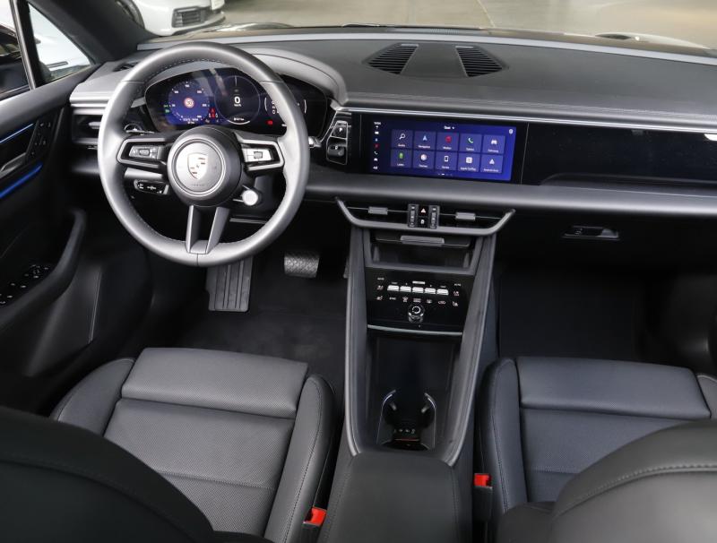 Porsche Macan 4