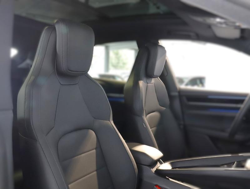 Porsche Macan 4