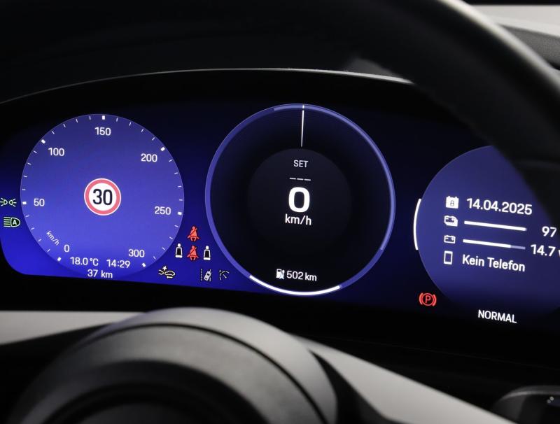 Porsche Macan 4