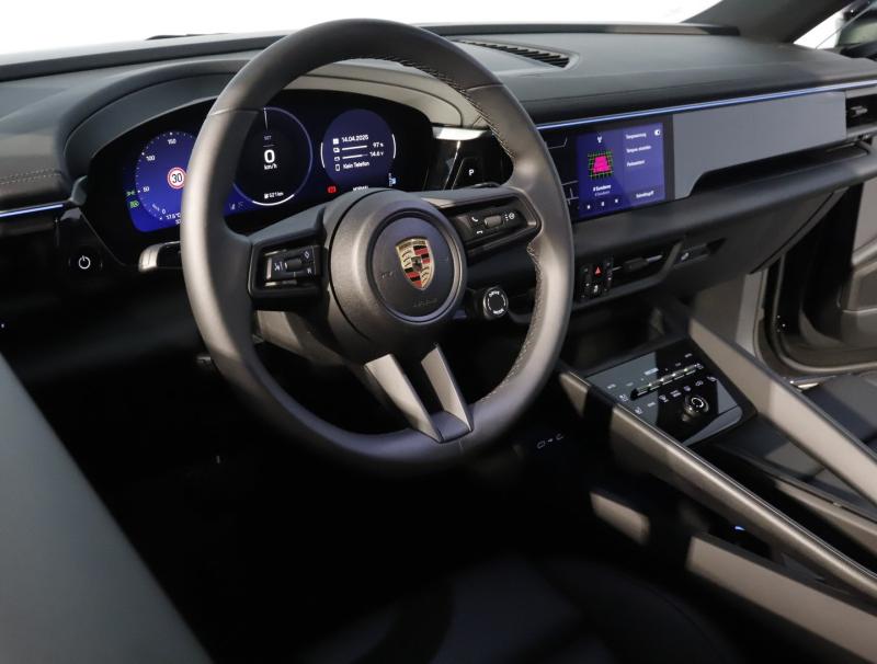 Porsche Macan 4