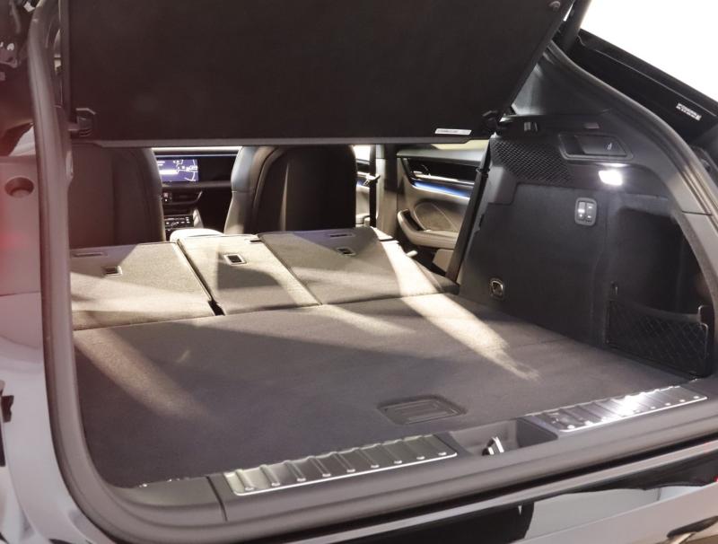 Porsche Macan 4