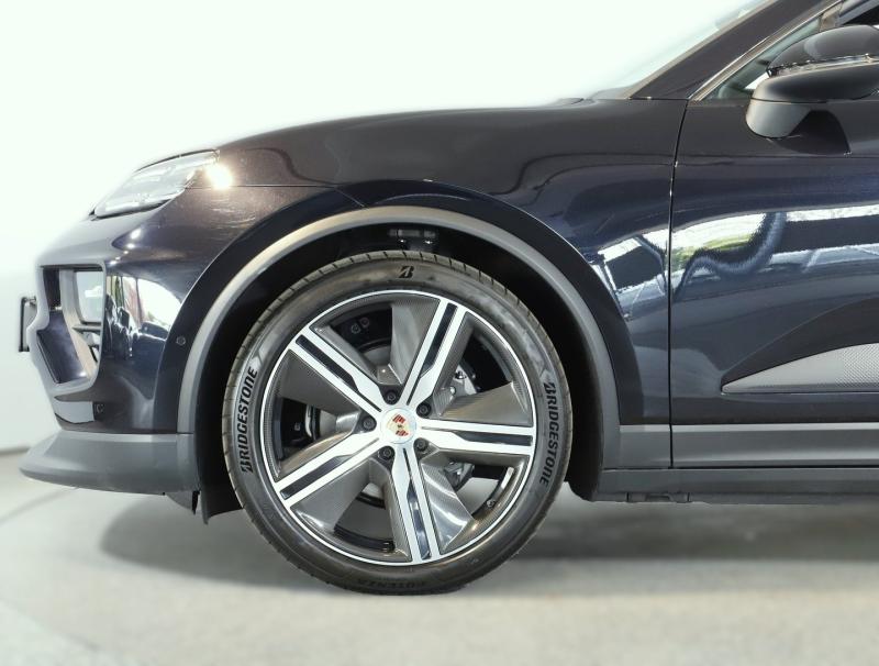 Porsche Macan 4