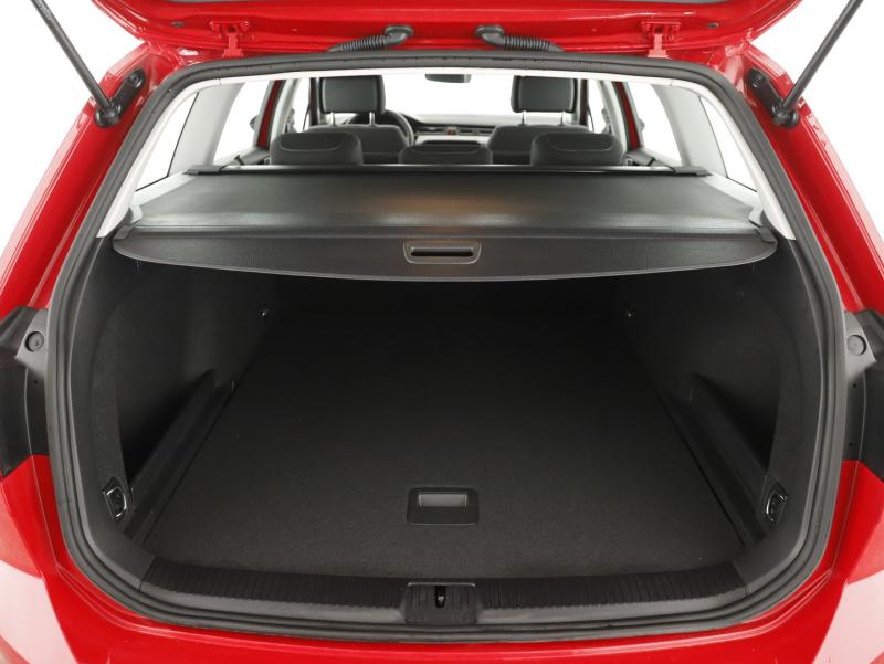 VW Passat Variant Business TDI DSG