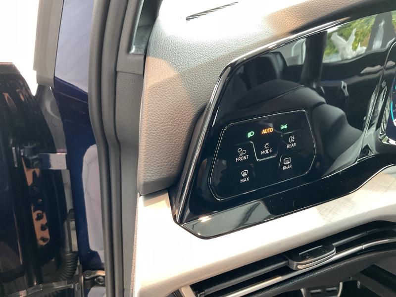 VW Golf Variant Life TDI 4MOTION DSG