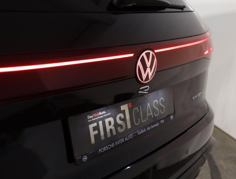 VW Touareg R eHybrid TSI 4MOTION